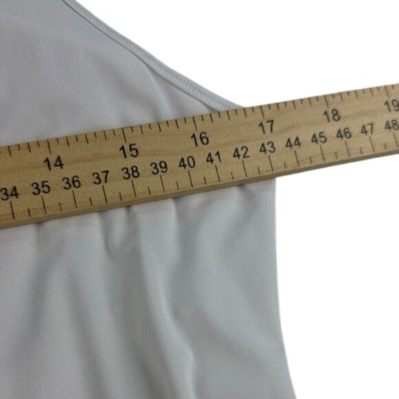 Lululemon Train Times Tank – Women’s Size 8 – White - Picture 5 of 5